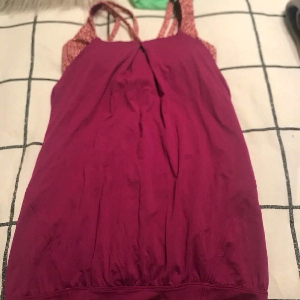 Lululemon tank